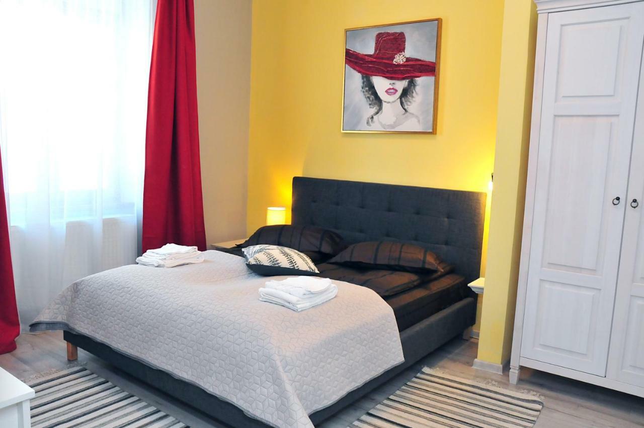 Ronis Apartments Σίμπιου Εξωτερικό φωτογραφία