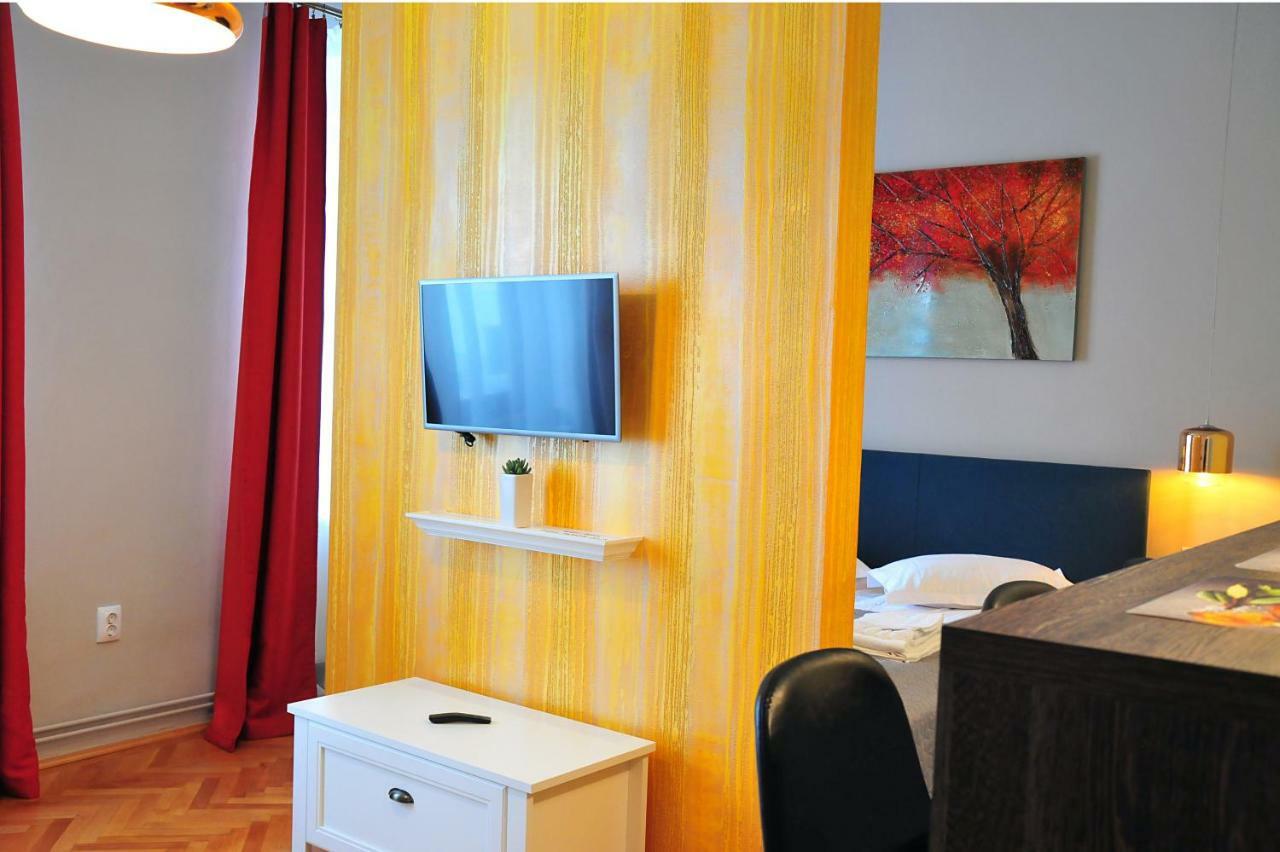 Ronis Apartments Σίμπιου Εξωτερικό φωτογραφία