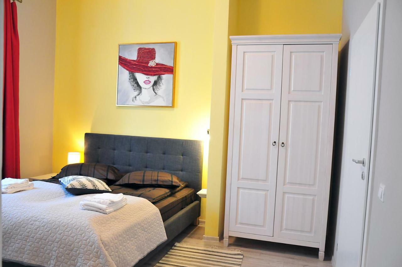 Ronis Apartments Σίμπιου Εξωτερικό φωτογραφία